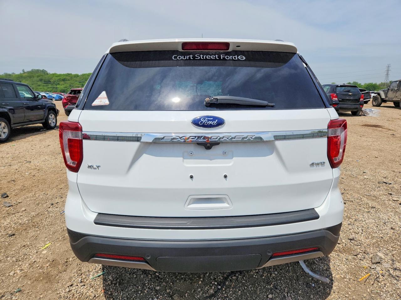 2019 Ford Explorer Xlt - Image 6