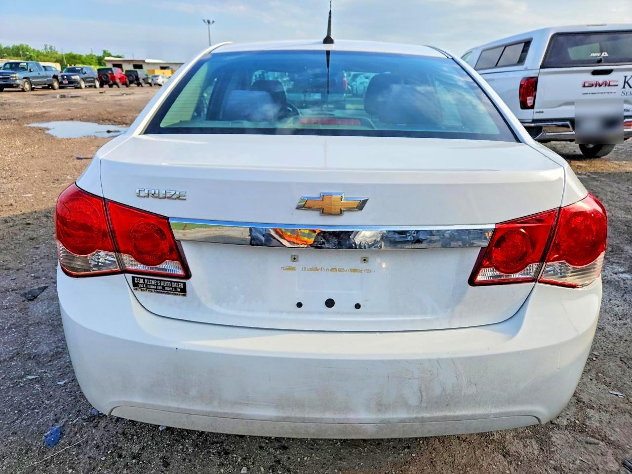 2014 Chevrolet Cruze Ls - Image 6