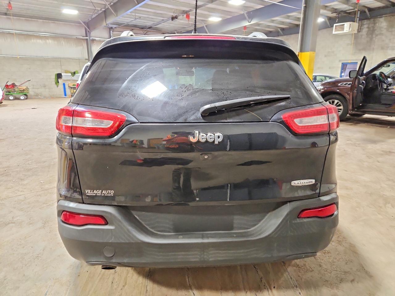 2015 Jeep Cherokee Latitude - Фото 6