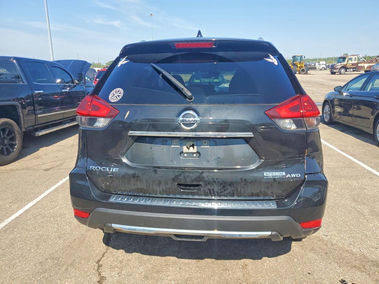 2020 Nissan Rogue S - Image 6