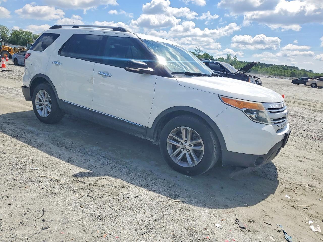 2014 Ford Explorer Xlt - Фото 4
