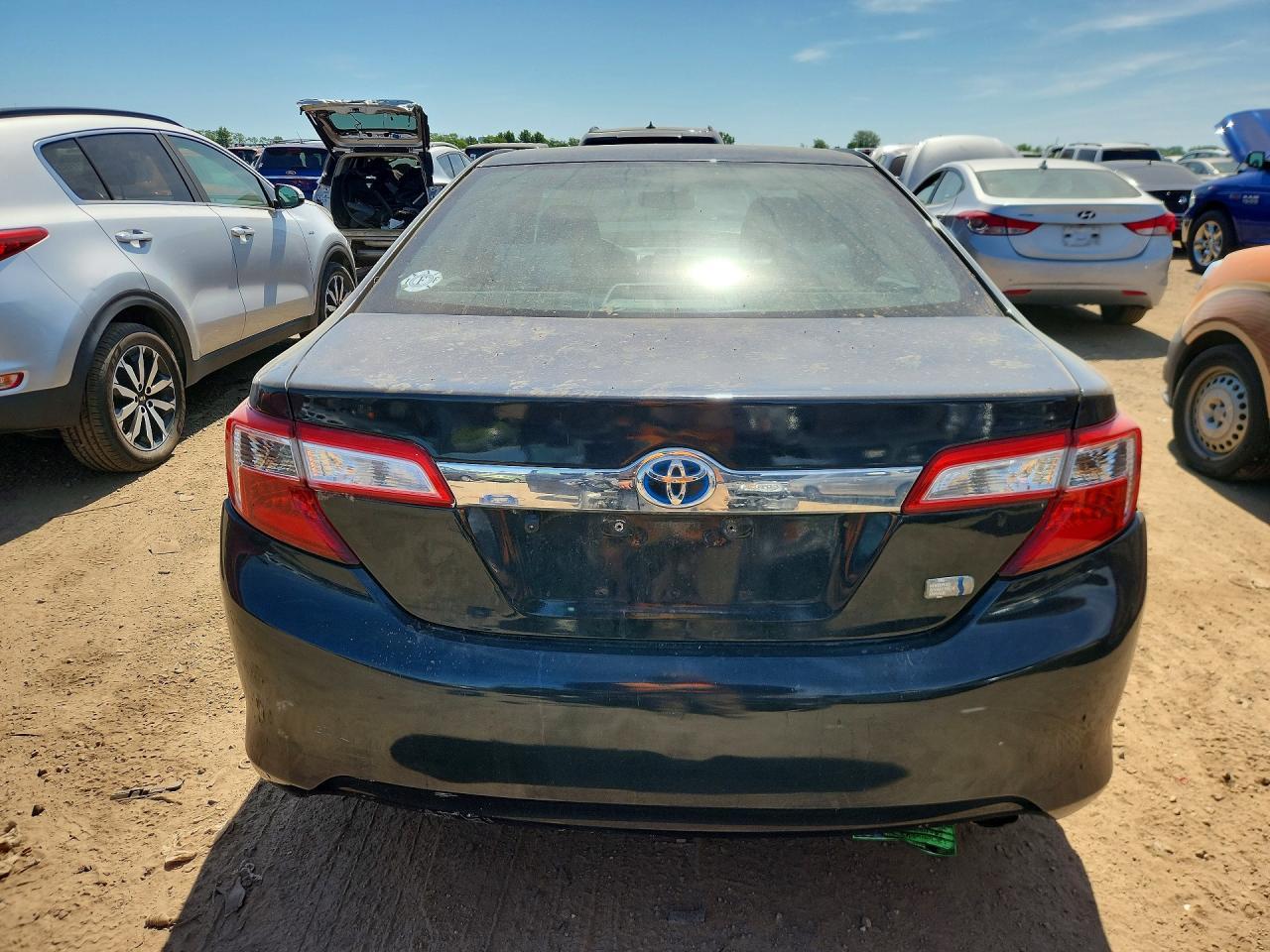 2012 Toyota Camry Hybrid - Image 6