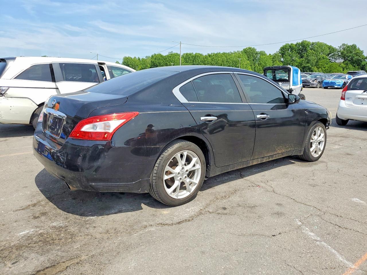 2014 Nissan Maxima 3.5 S - Фото 3