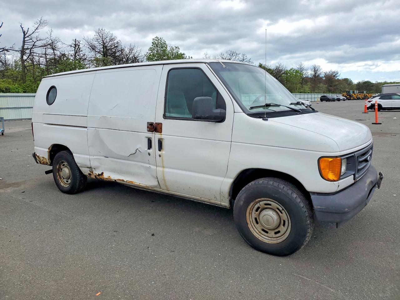 2005 Ford F-150 Delivery Van - Image 4