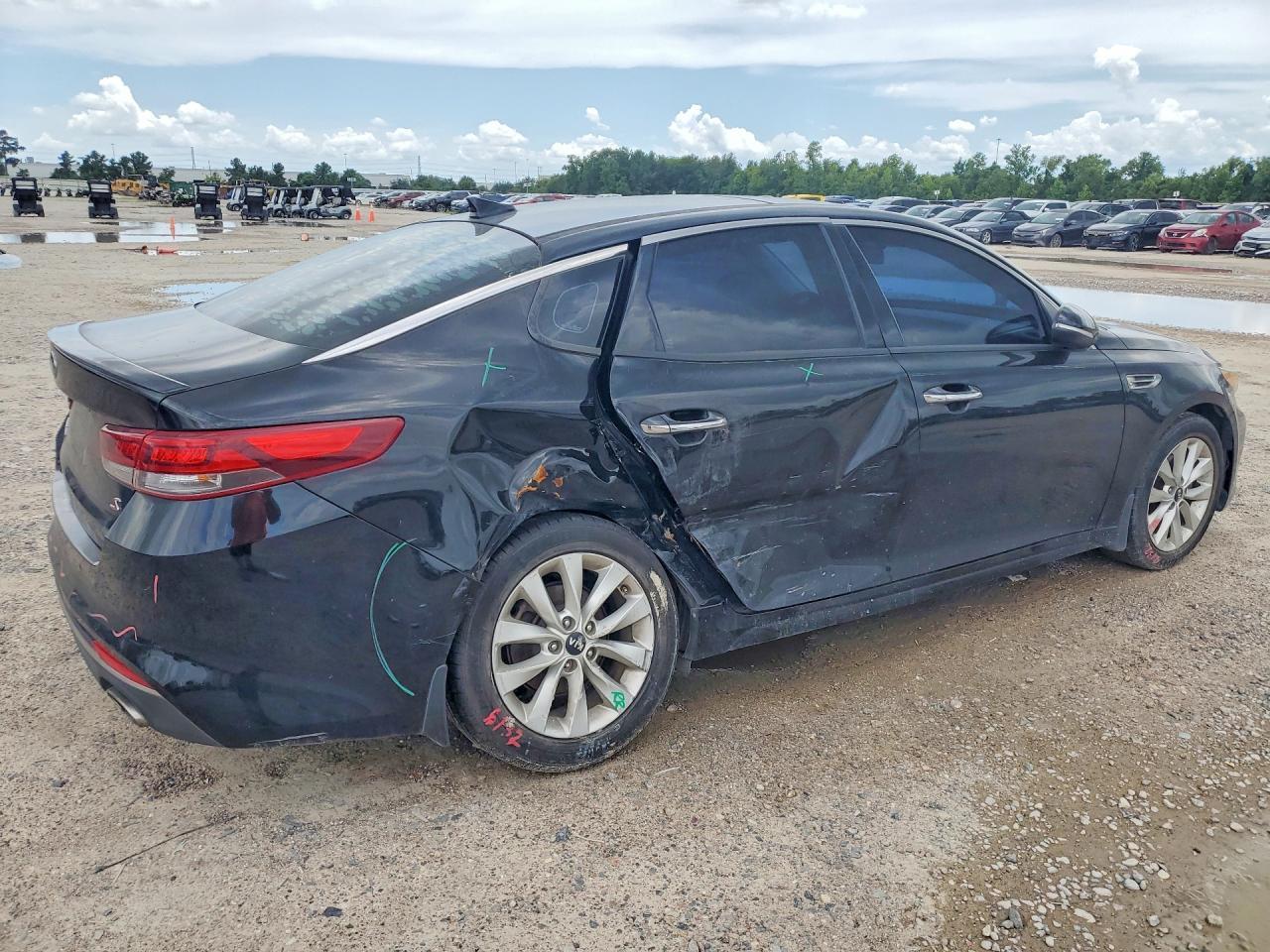 2018 Kia Optima S - Фото 3