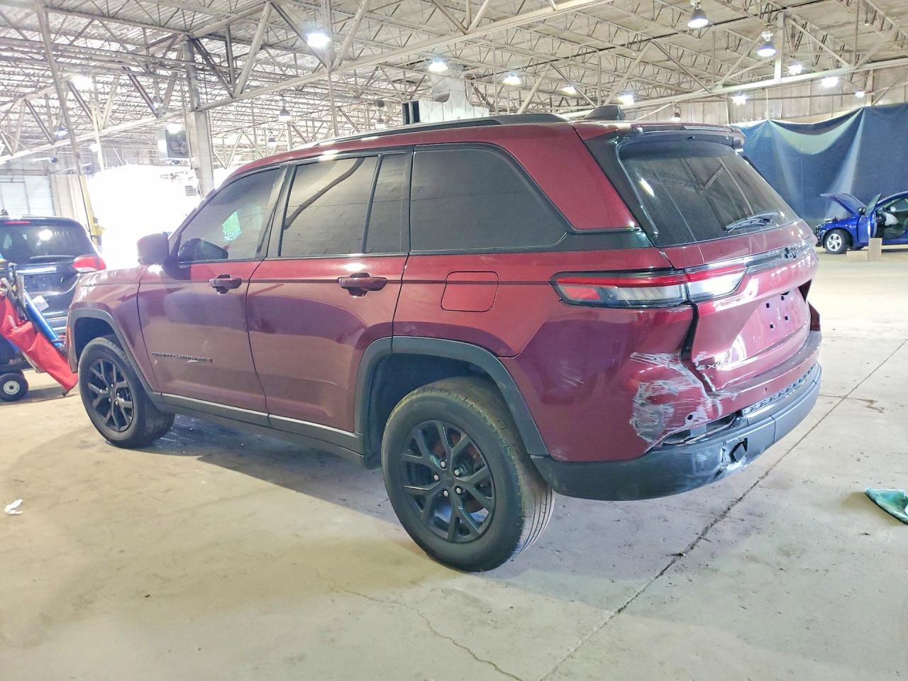 2024 Jeep Grand Cherokee Laredo - Фото 2