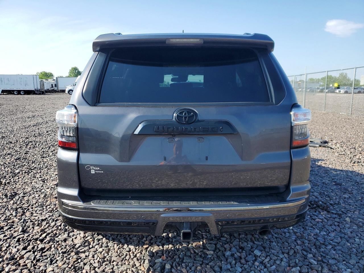 2021 Toyota 4Runner - Фото 6