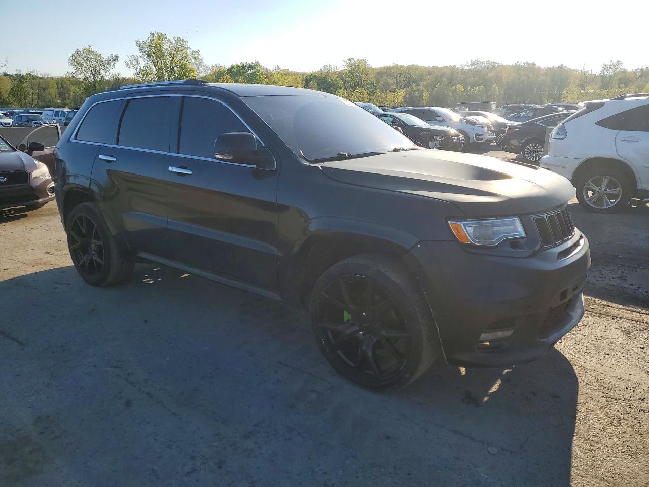 2015 Jeep Grand Cherokee Overland - Image 4