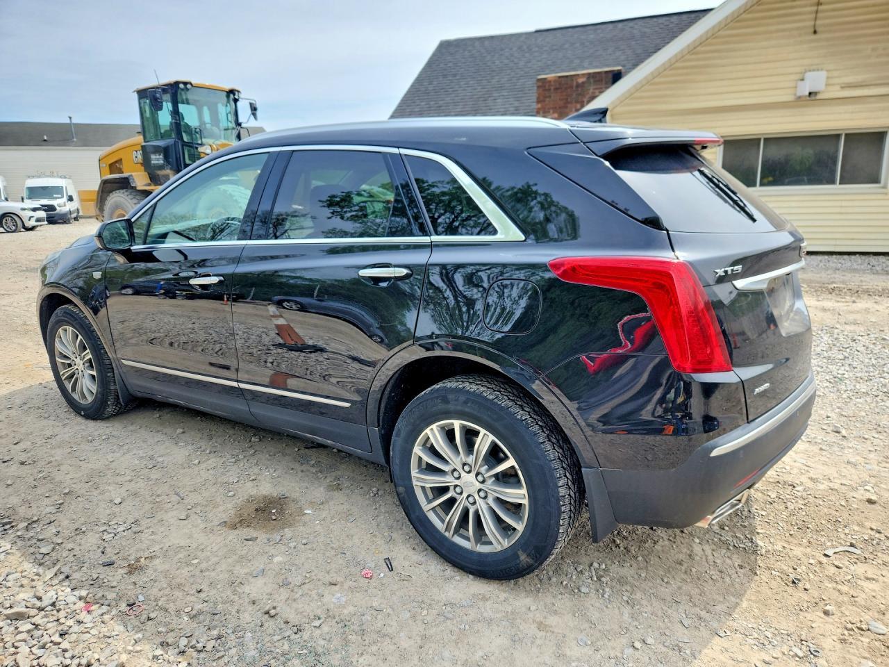 2017 Cadillac Xt5 Luxury - Фото 2