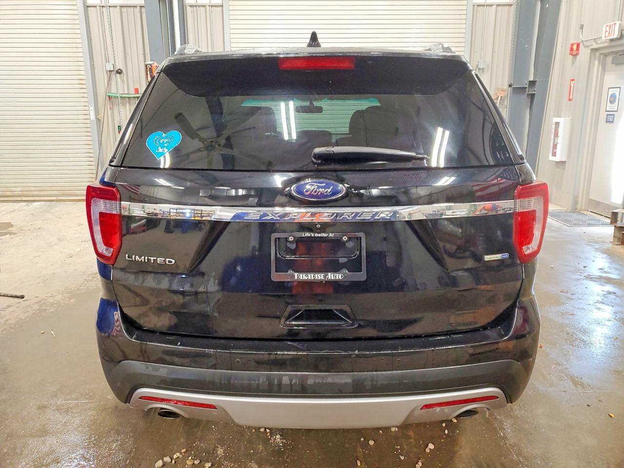 2016 Ford Explorer Limited - Image 6