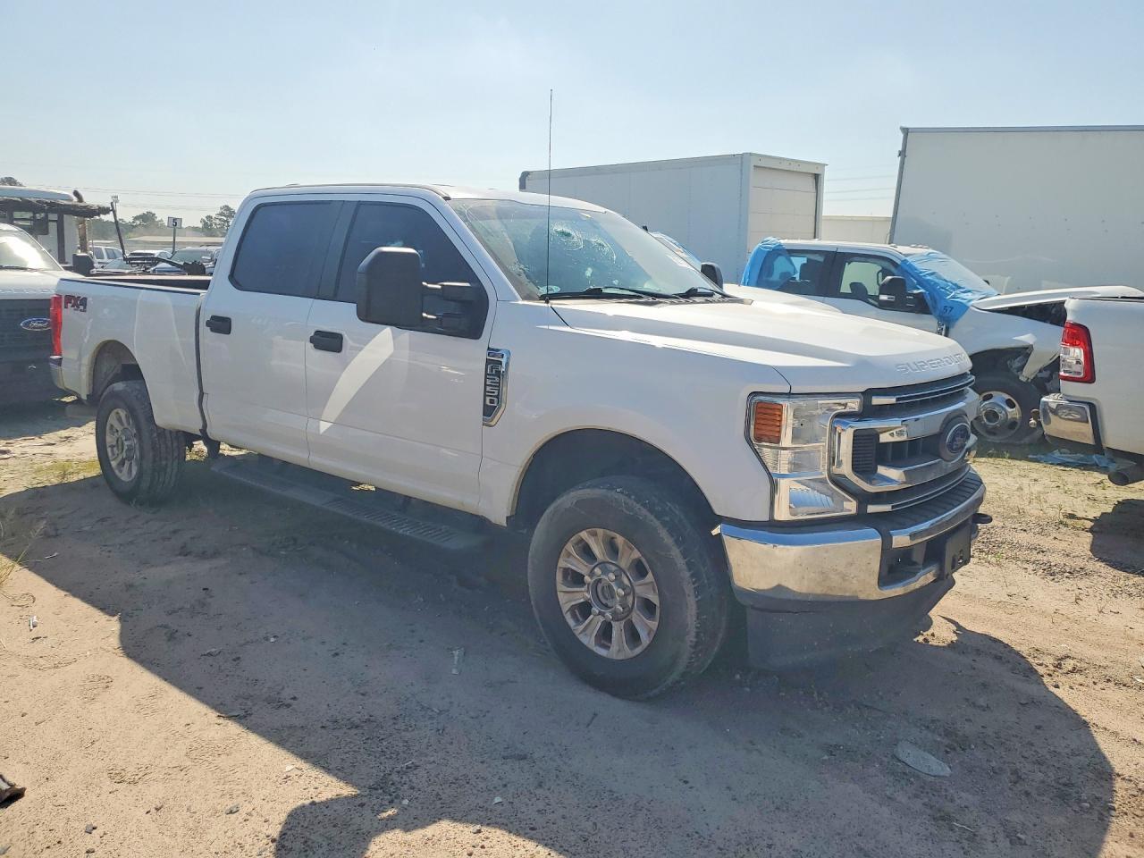 2021 Ford F250 Super Duty - Фото 4