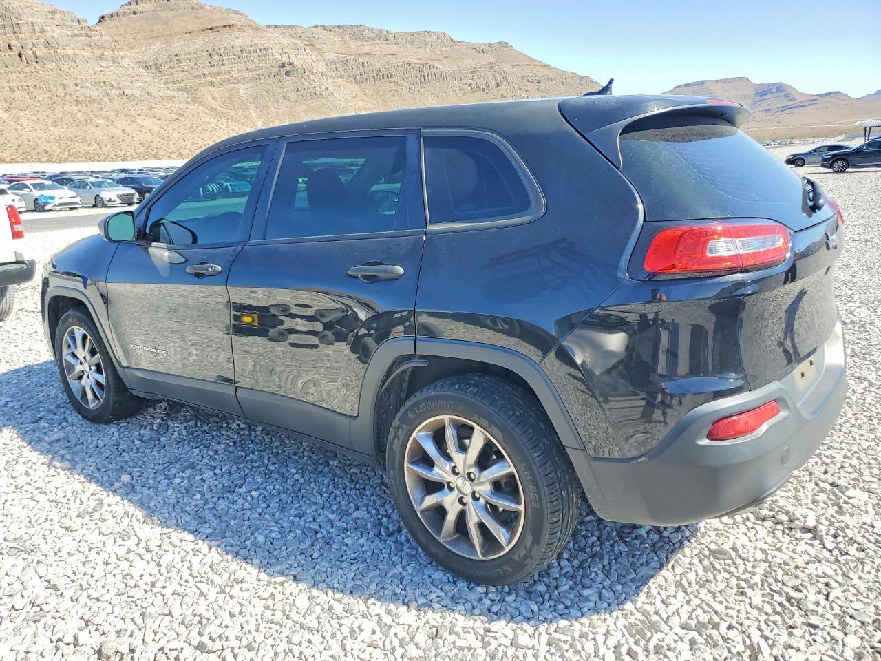 2016 Jeep Cherokee Sport - Image 2