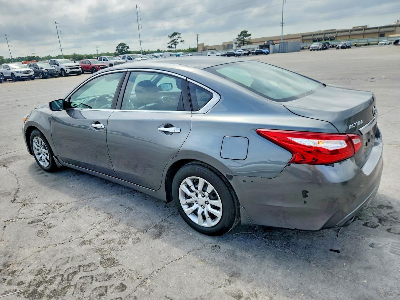 2016 Nissan Altima 2.5 S - Image 2