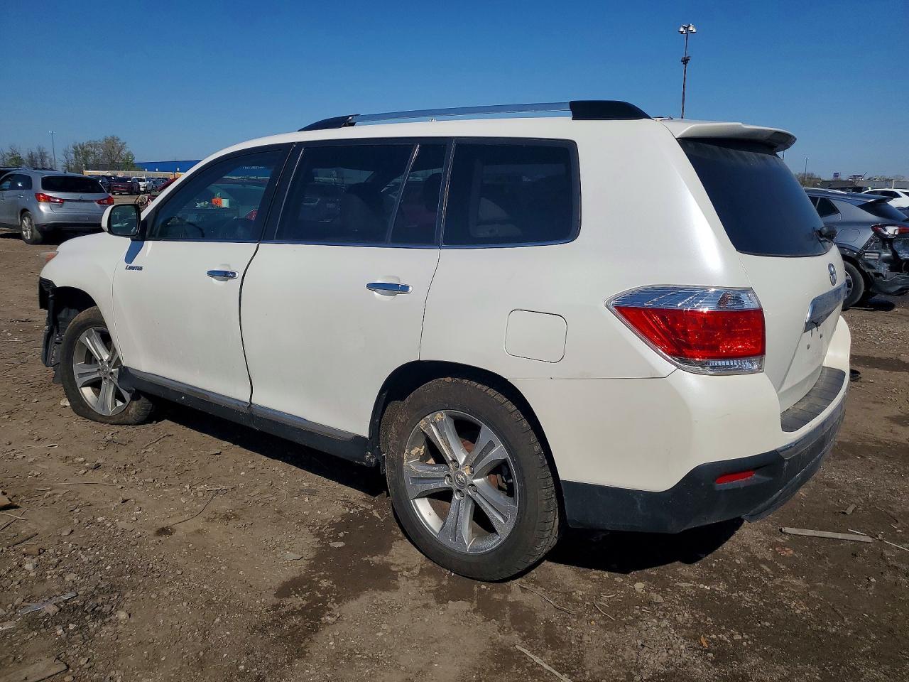 2011 Toyota Highlander Limited - Image 2
