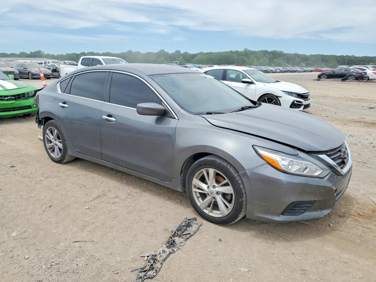 2018 Nissan Altima 2.5 S - Фото 4