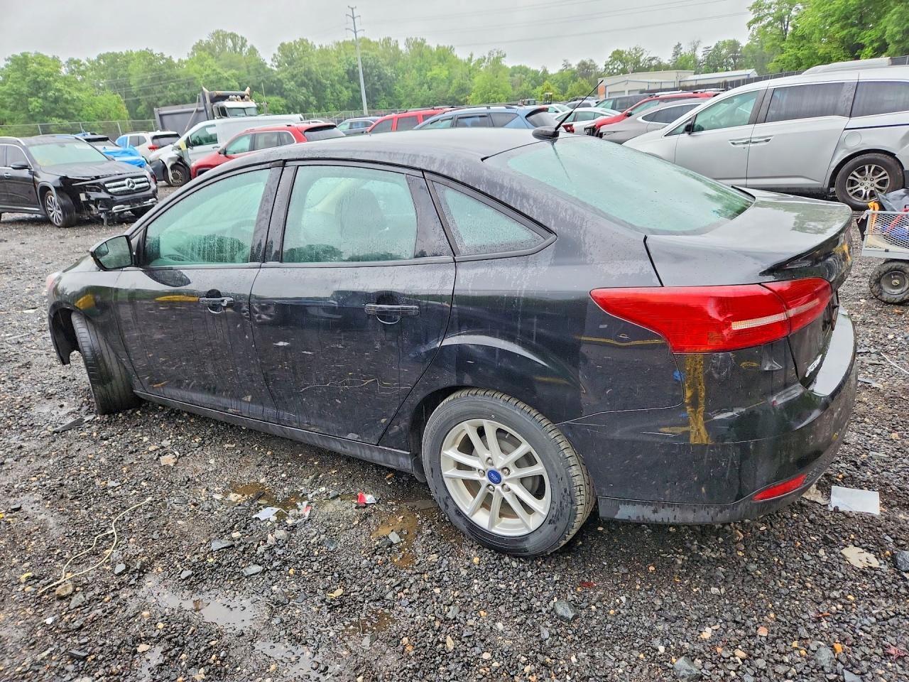 2016 Ford Focus Se - Фото 2