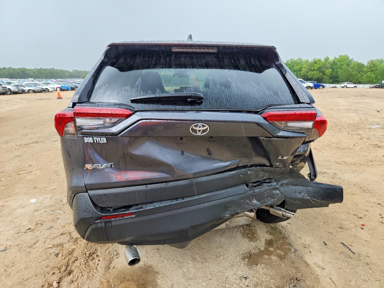2025 Toyota Rav4 Le - Image 6