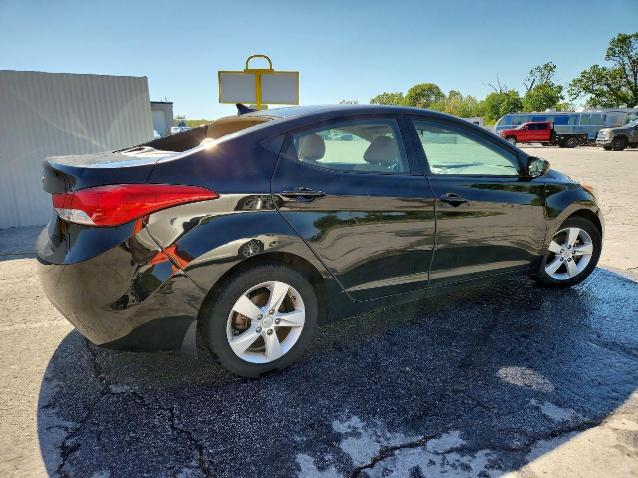 2013 Hyundai Elantra Gls - Image 3