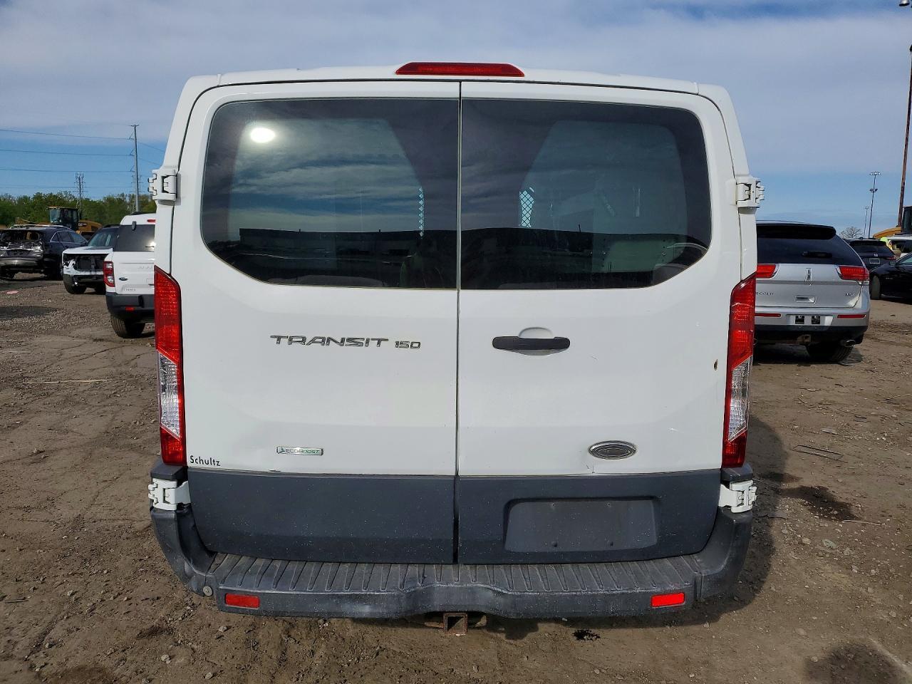 2015 Ford Transit T-150 - Фото 6