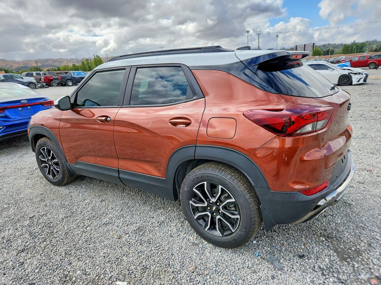 2021 Chevrolet Trailblazer Activ - Image 2