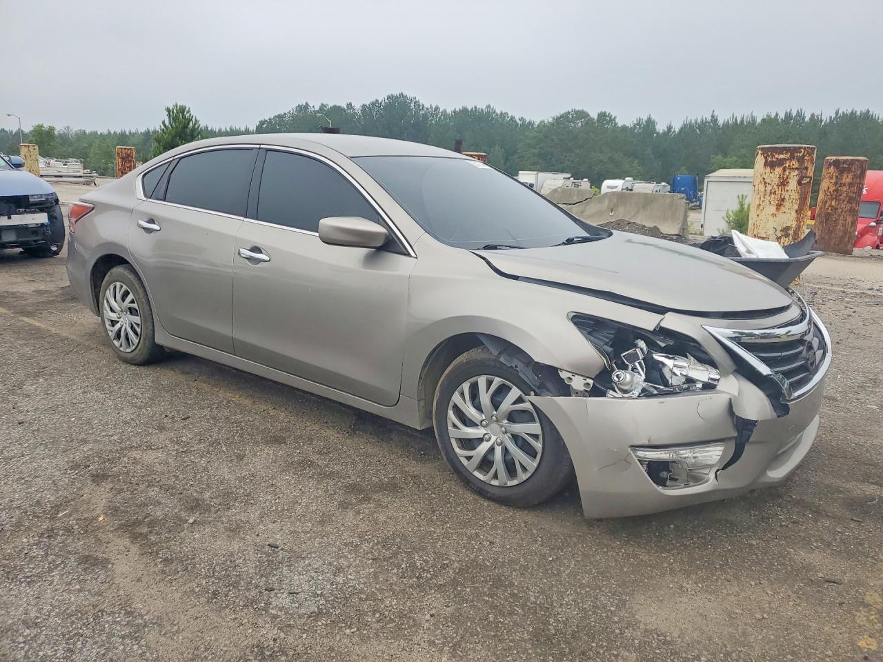 2015 Nissan Altima 2.5 S - Фото 4