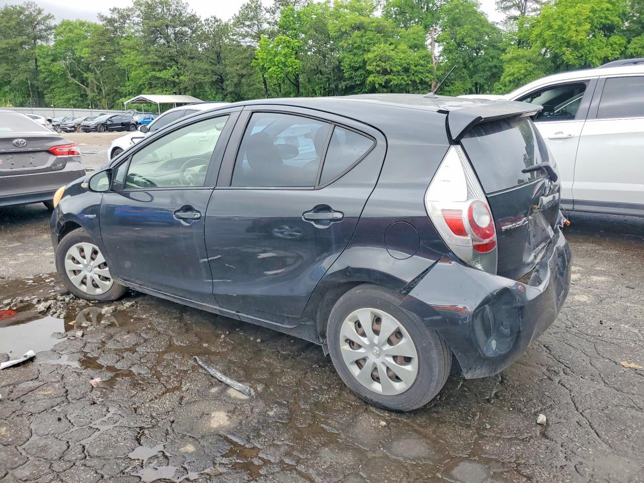 2012 Toyota Prius C Two - Фото 2