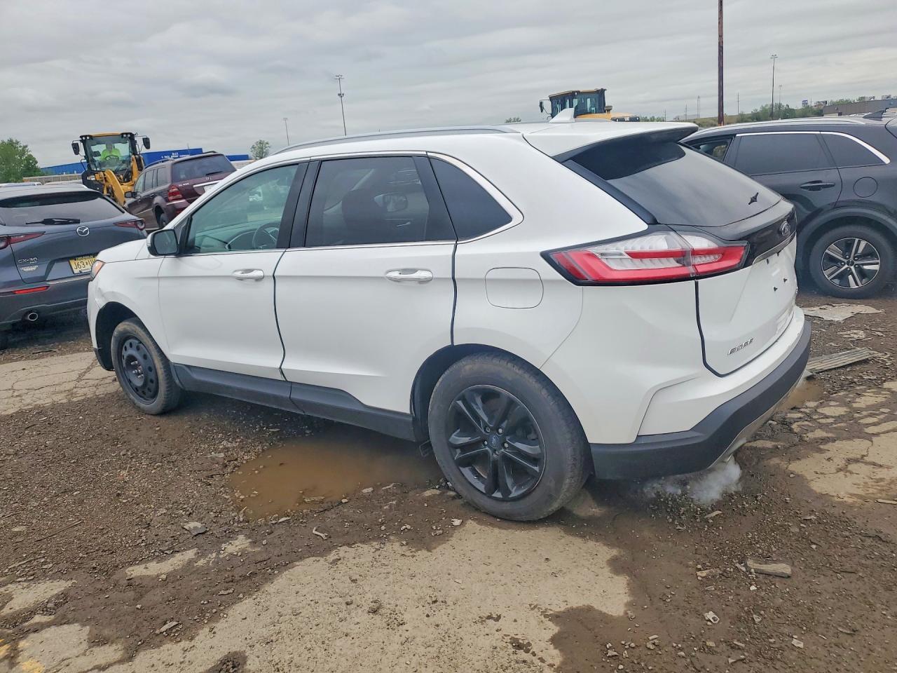 2020 Ford Edge Sel - Фото 2