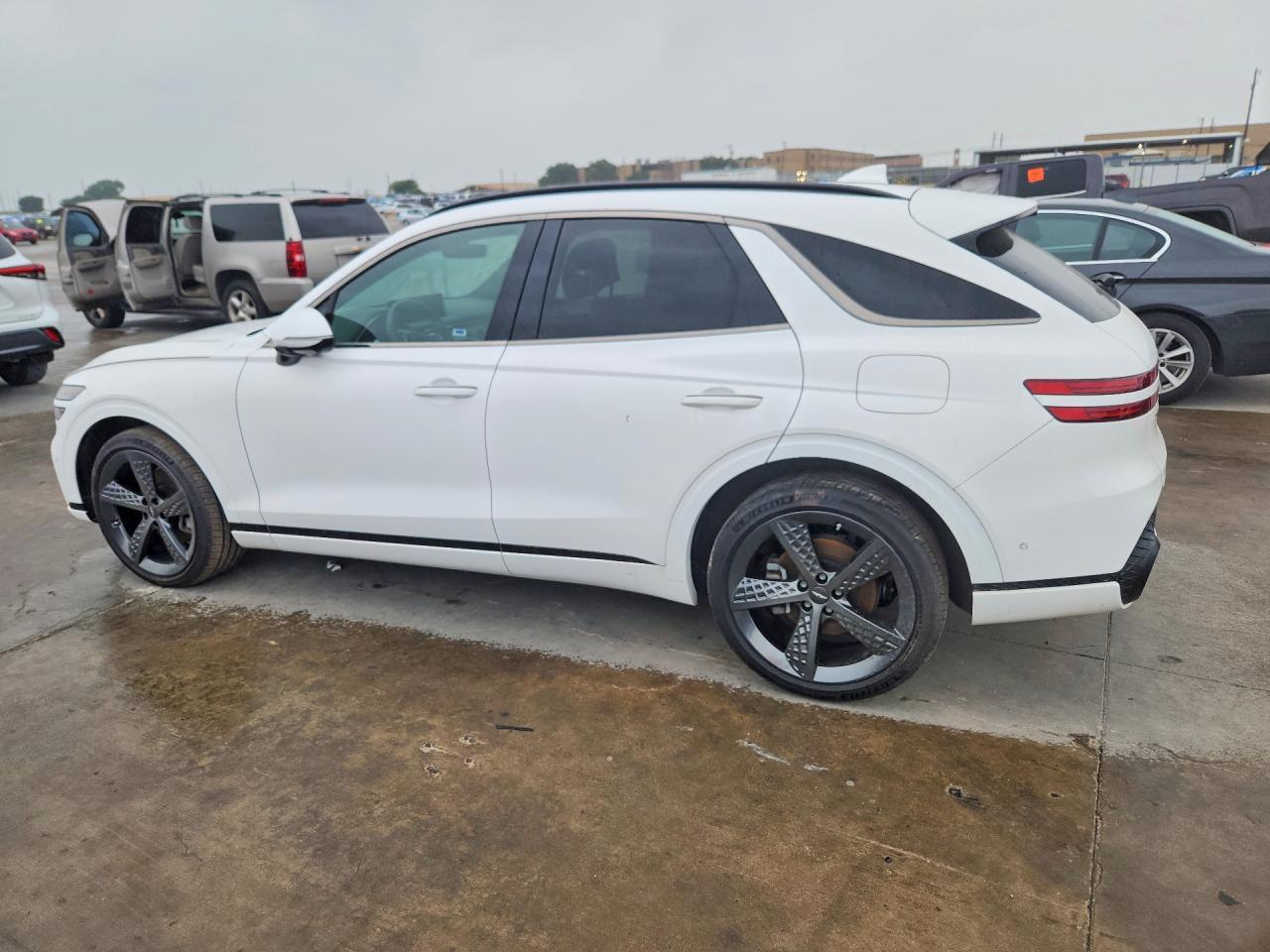 2022 Genesis Gv70 2.5T Standard - Фото 2