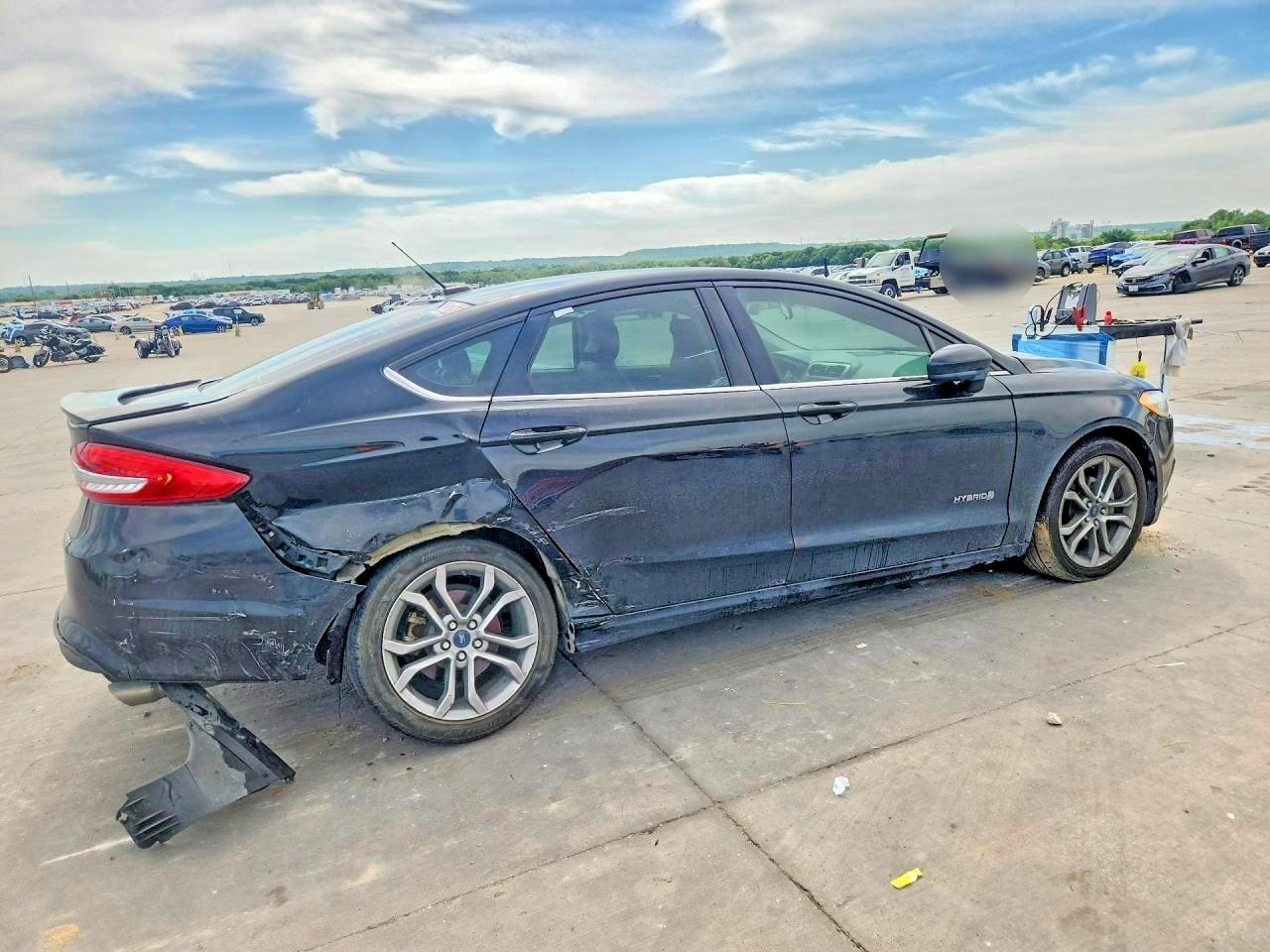 2017 Ford Fusion Se Hybrid - Image 3