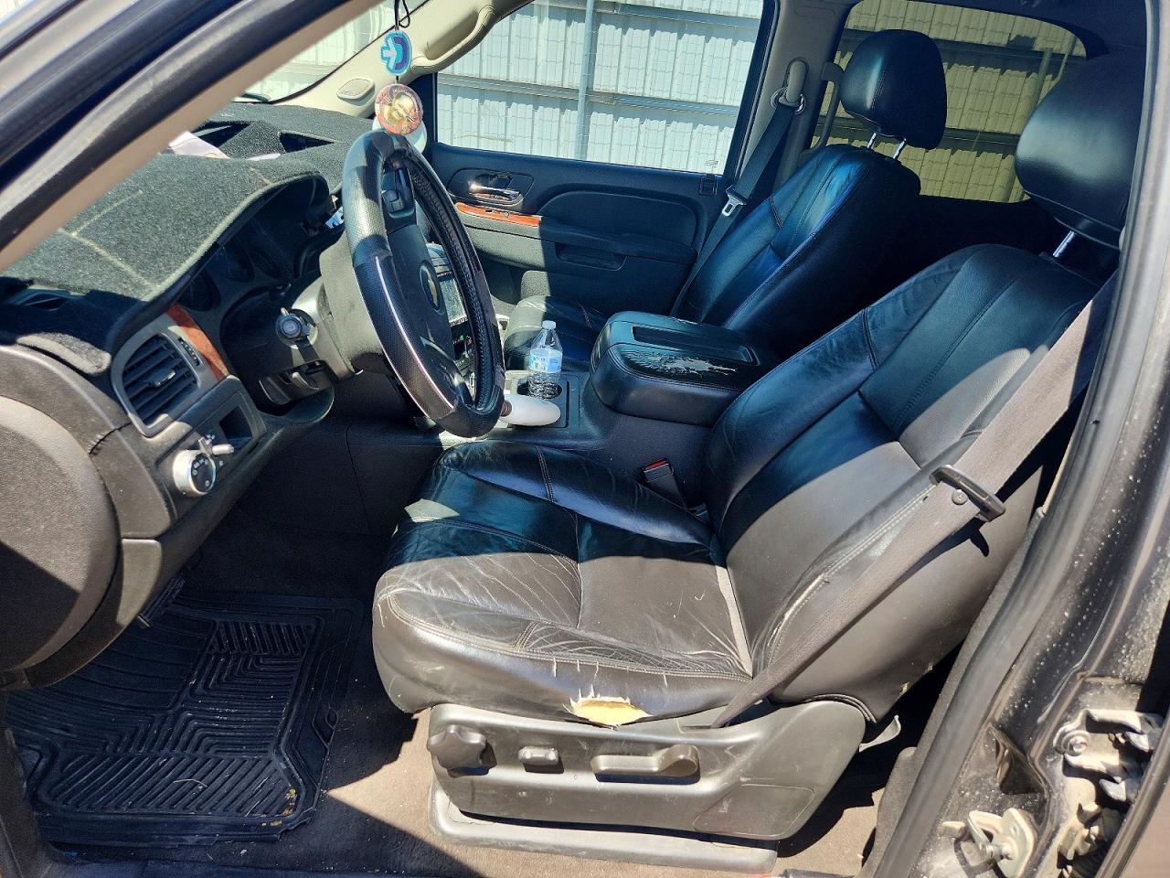 2010 Chevrolet Tahoe C1500 Lt - Image 7