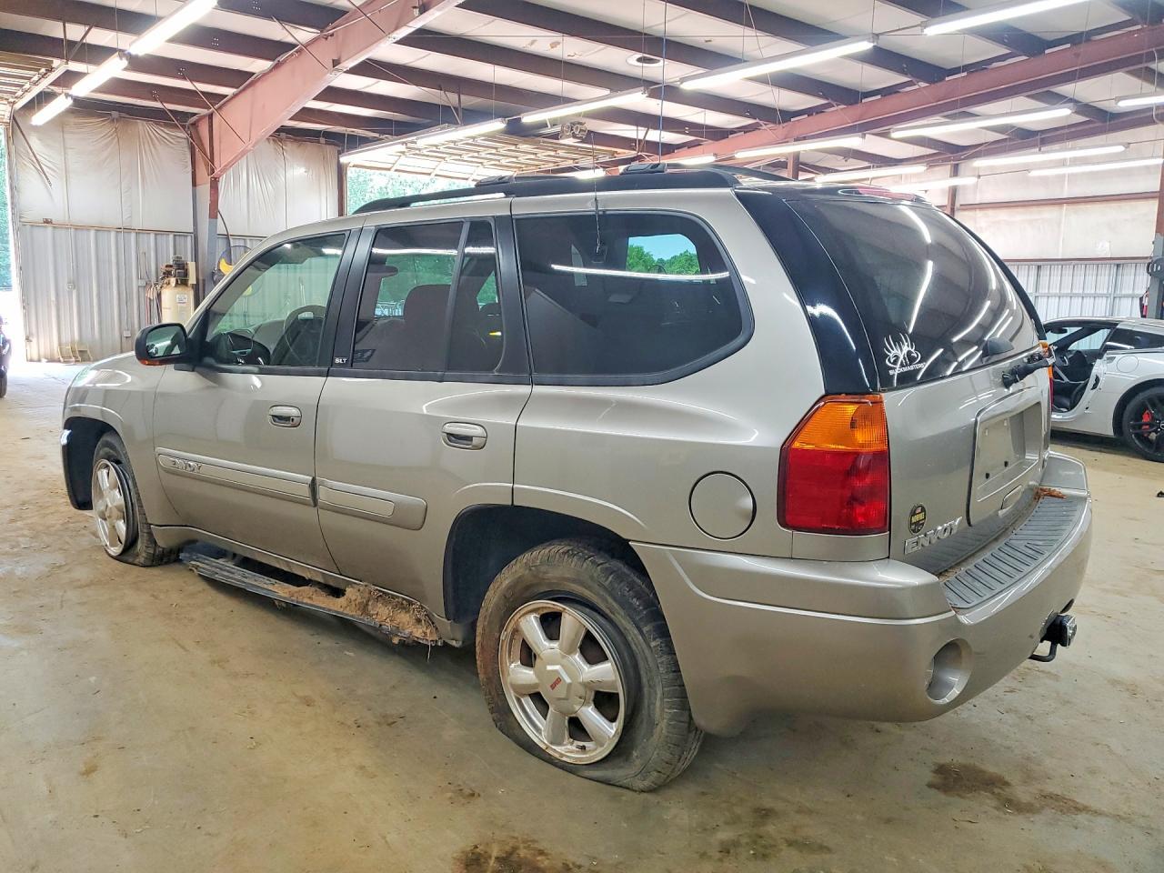 2003 GMC Envoy - Image 2