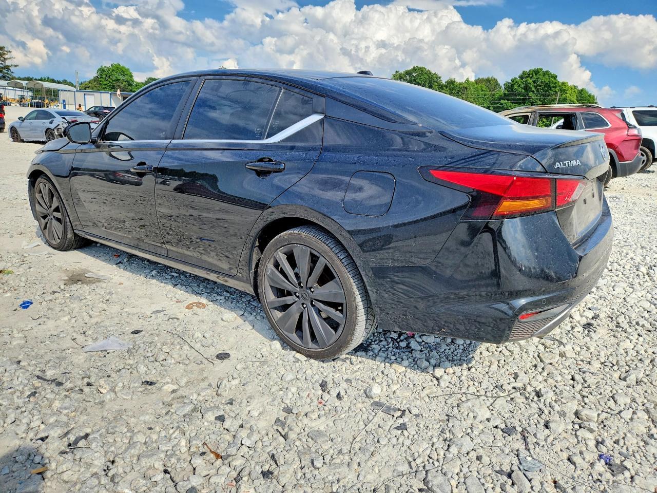 2022 Nissan Altima 2.5 Sr - Фото 2