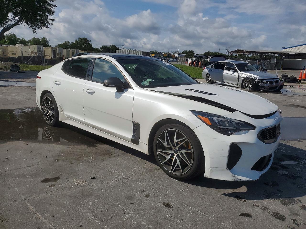 2023 Kia Stinger Gt Line - Image 4