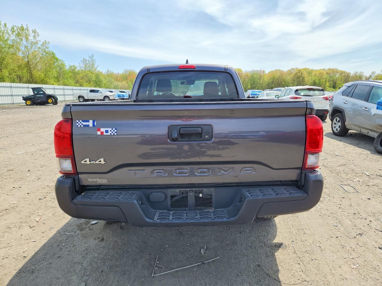 2020 Toyota Tacoma Sr - Фото 6