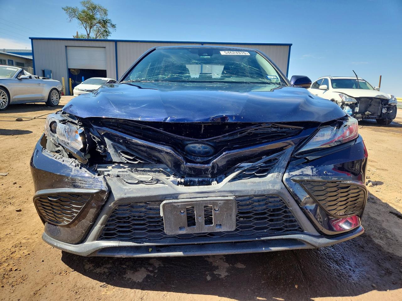 2021 Toyota Camry Se - Фото 5