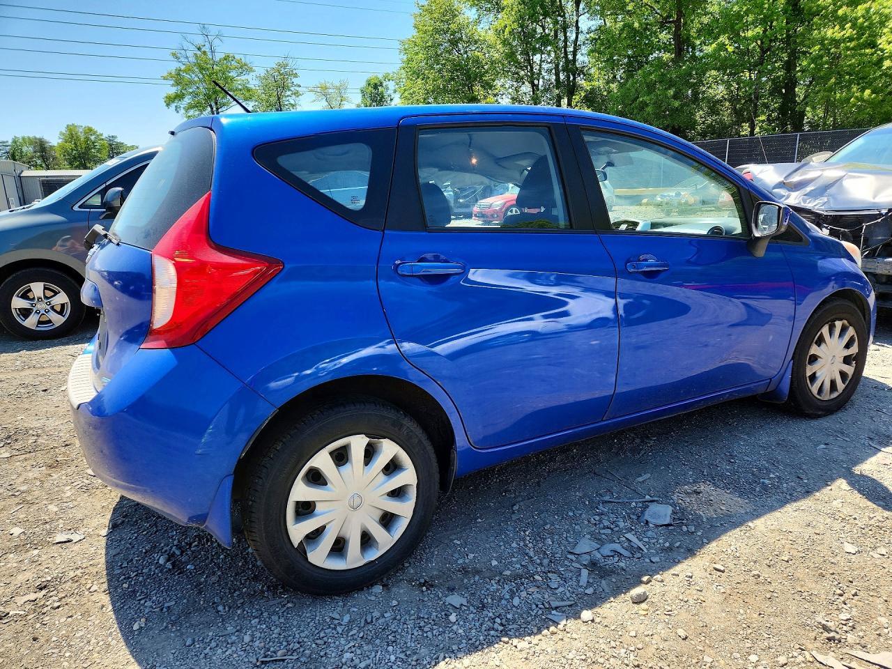 2015 Nissan Versa Note S Plus - Фото 3