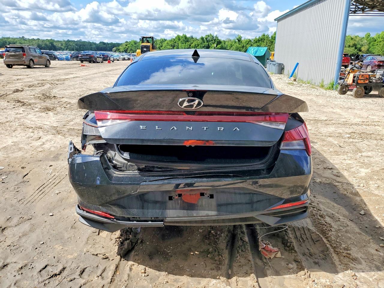 2023 Hyundai Elantra Sel - Фото 6