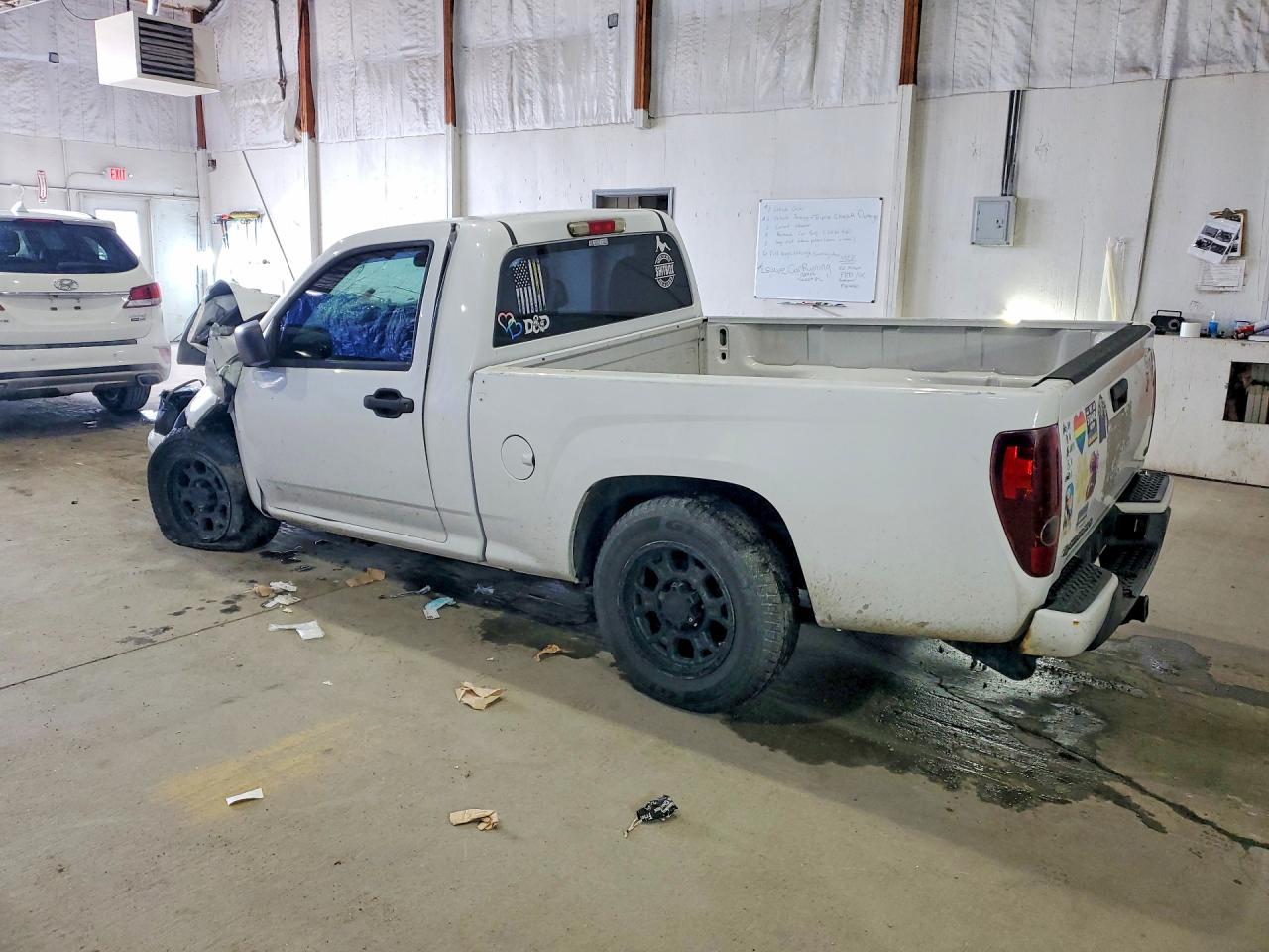 2011 Chevrolet Colorado - Image 2