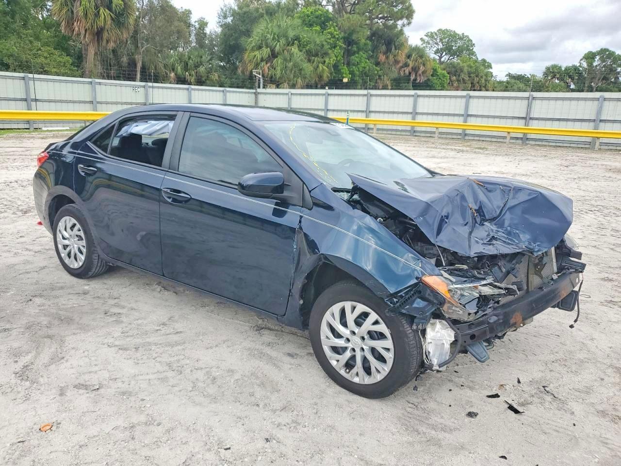 2019 Toyota Corolla Le - Фото 4