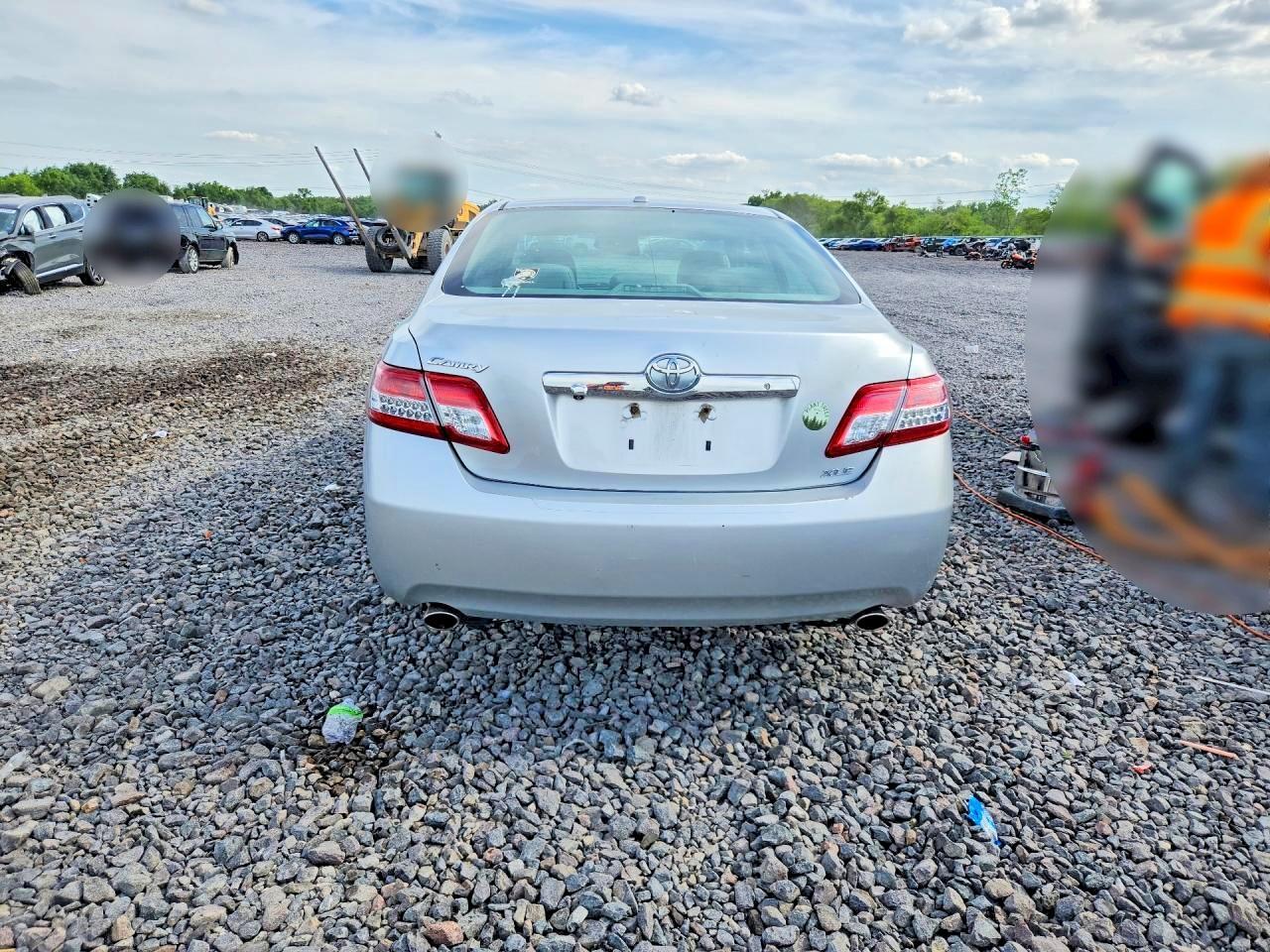 2010 Toyota Camry Xle V6 - Фото 6