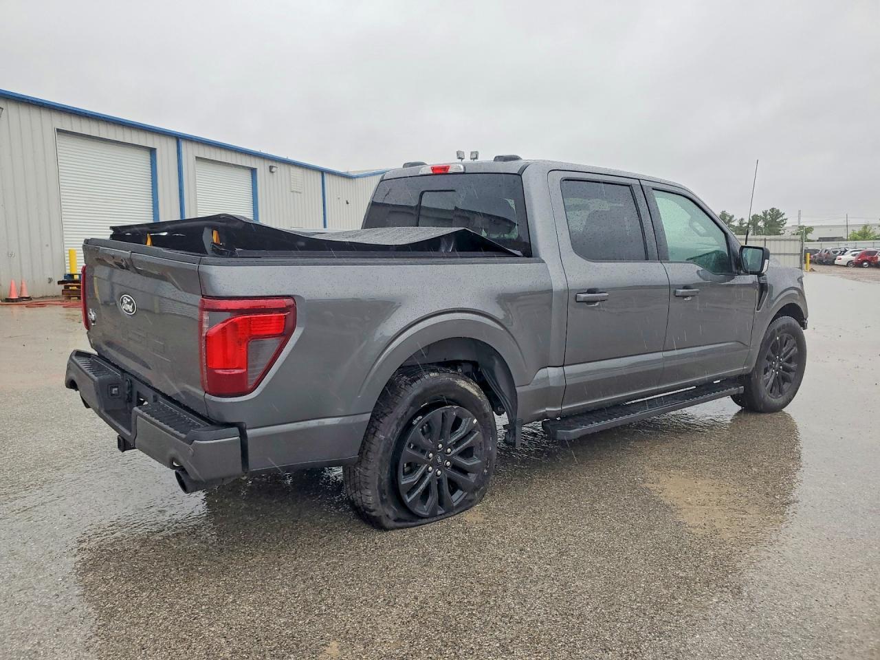 2025 Ford F150 Xlt - Фото 3