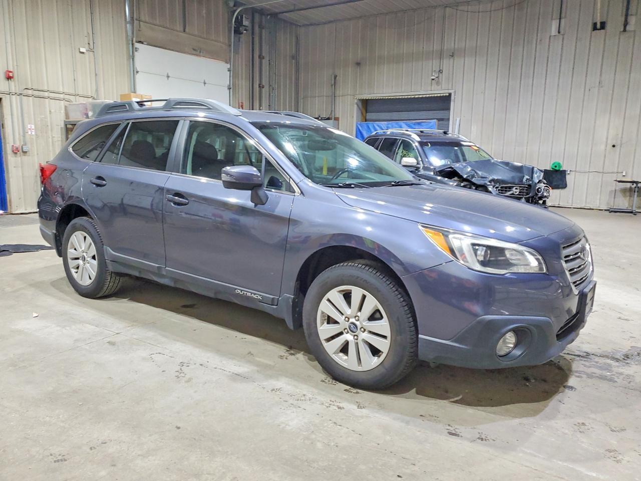 2016 Subaru Outback 2.5I Premium - Image 4