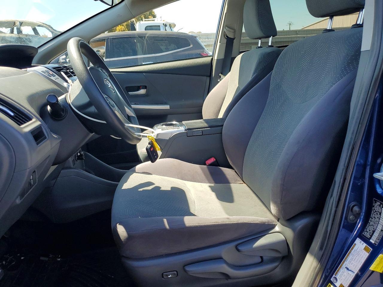 2012 Toyota Prius V Three - Фото 7