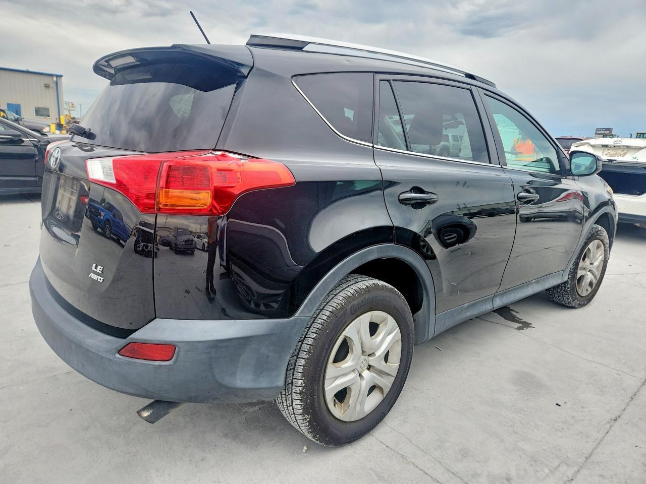 2015 Toyota Rav4 Le - Фото 3