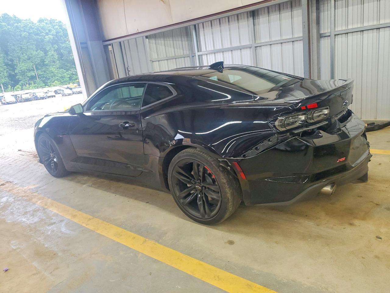 2023 Chevrolet Camaro Ls - Фото 2