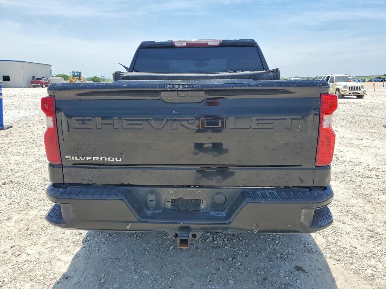 2020 Chevrolet Silverado K1500 - Фото 6