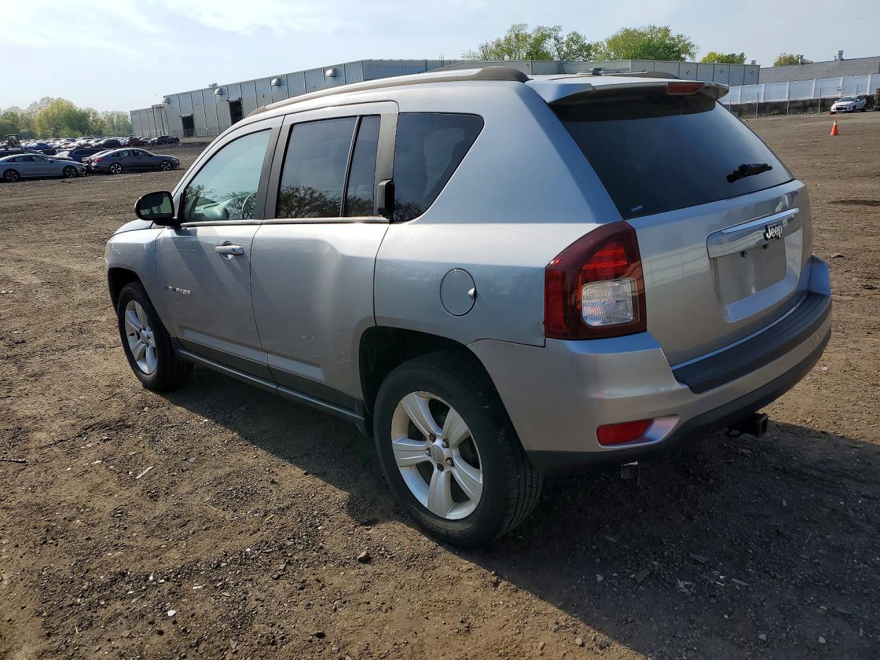 2017 Jeep Compass Sport - Фото 2