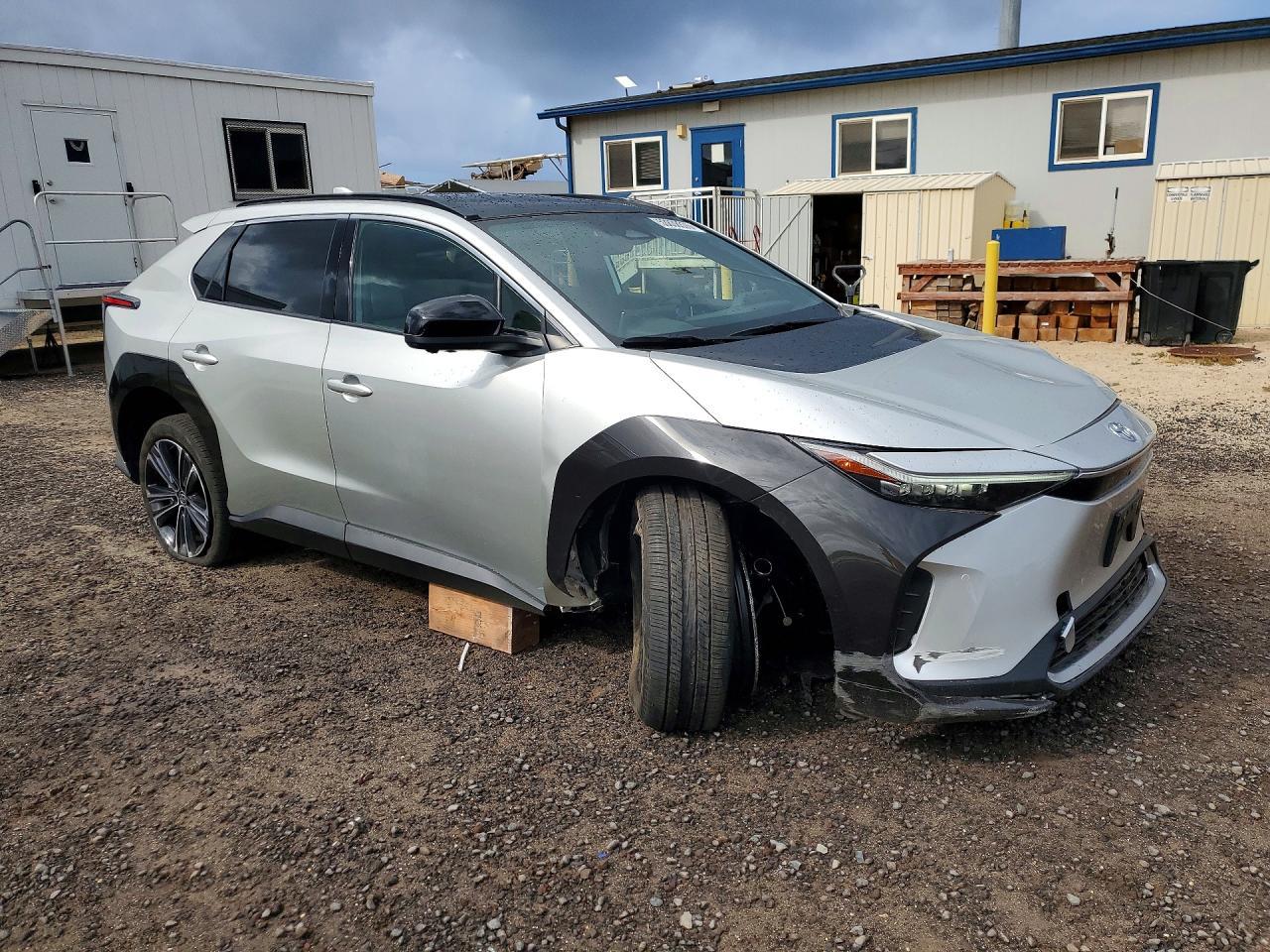 2023 Toyota Bz4X Xle - Фото 4