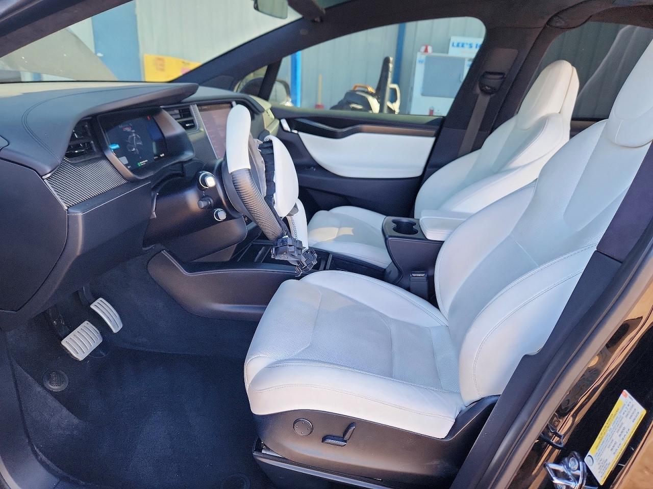 2018 Tesla Model X - Фото 7
