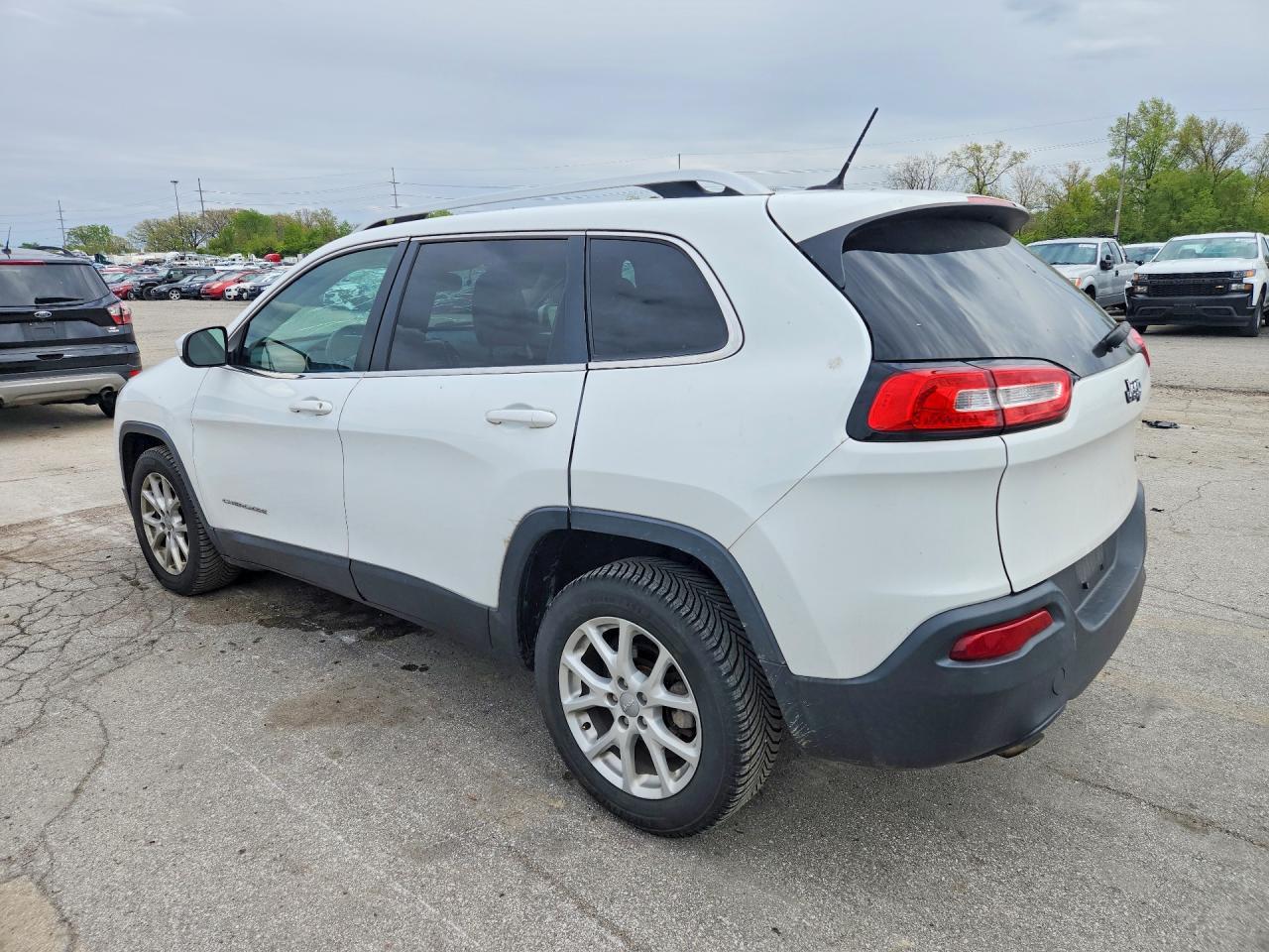 2014 Jeep Cherokee Latitude - Image 2